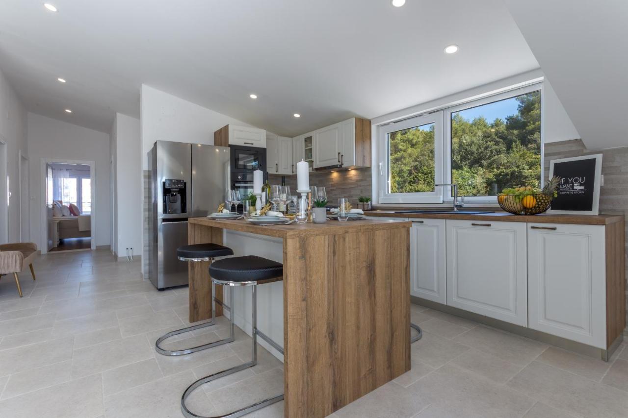 Appartamento Golden View Penthouse Hvar Town Esterno foto