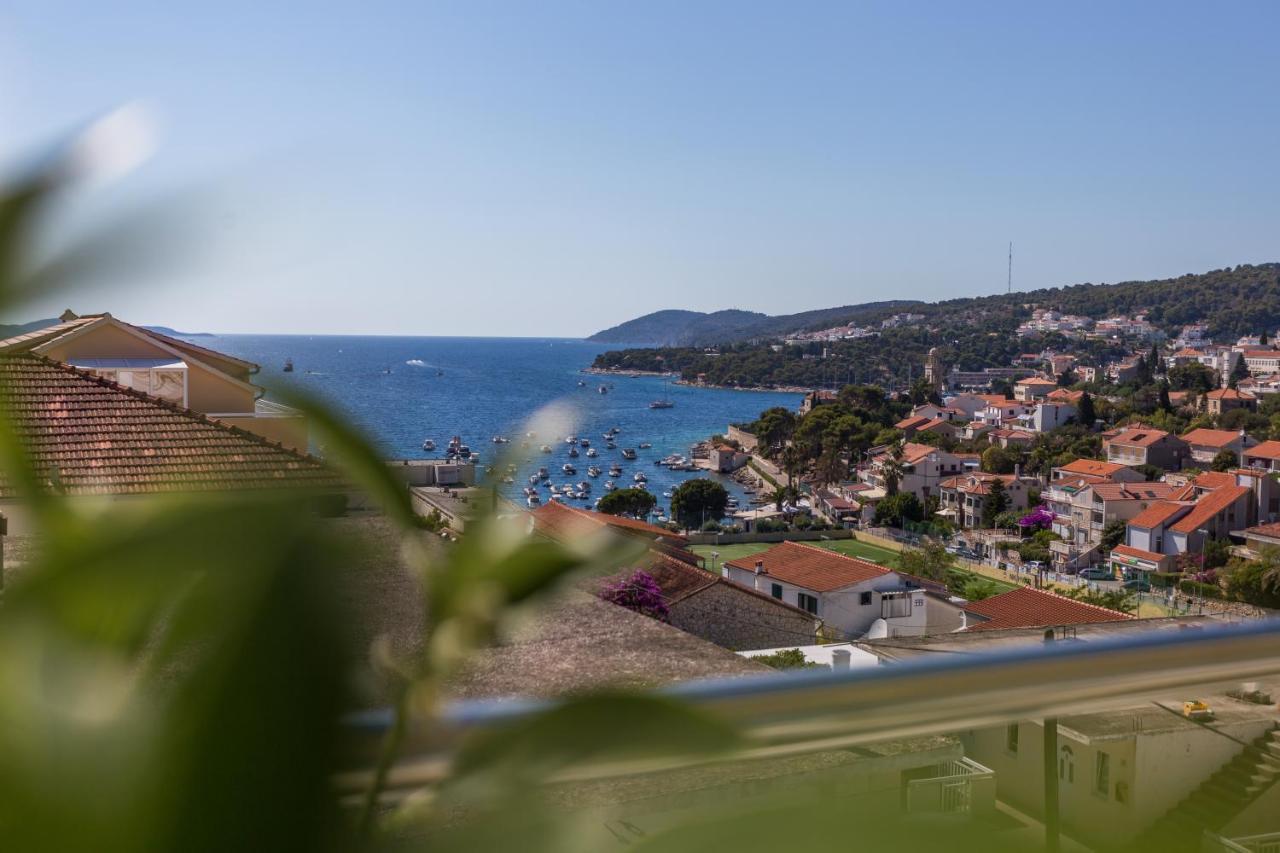Appartamento Golden View Penthouse Hvar Town Esterno foto