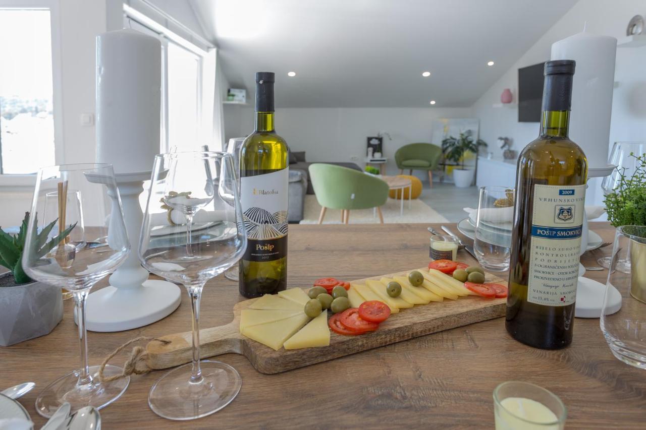 Appartamento Golden View Penthouse Hvar Town Esterno foto
