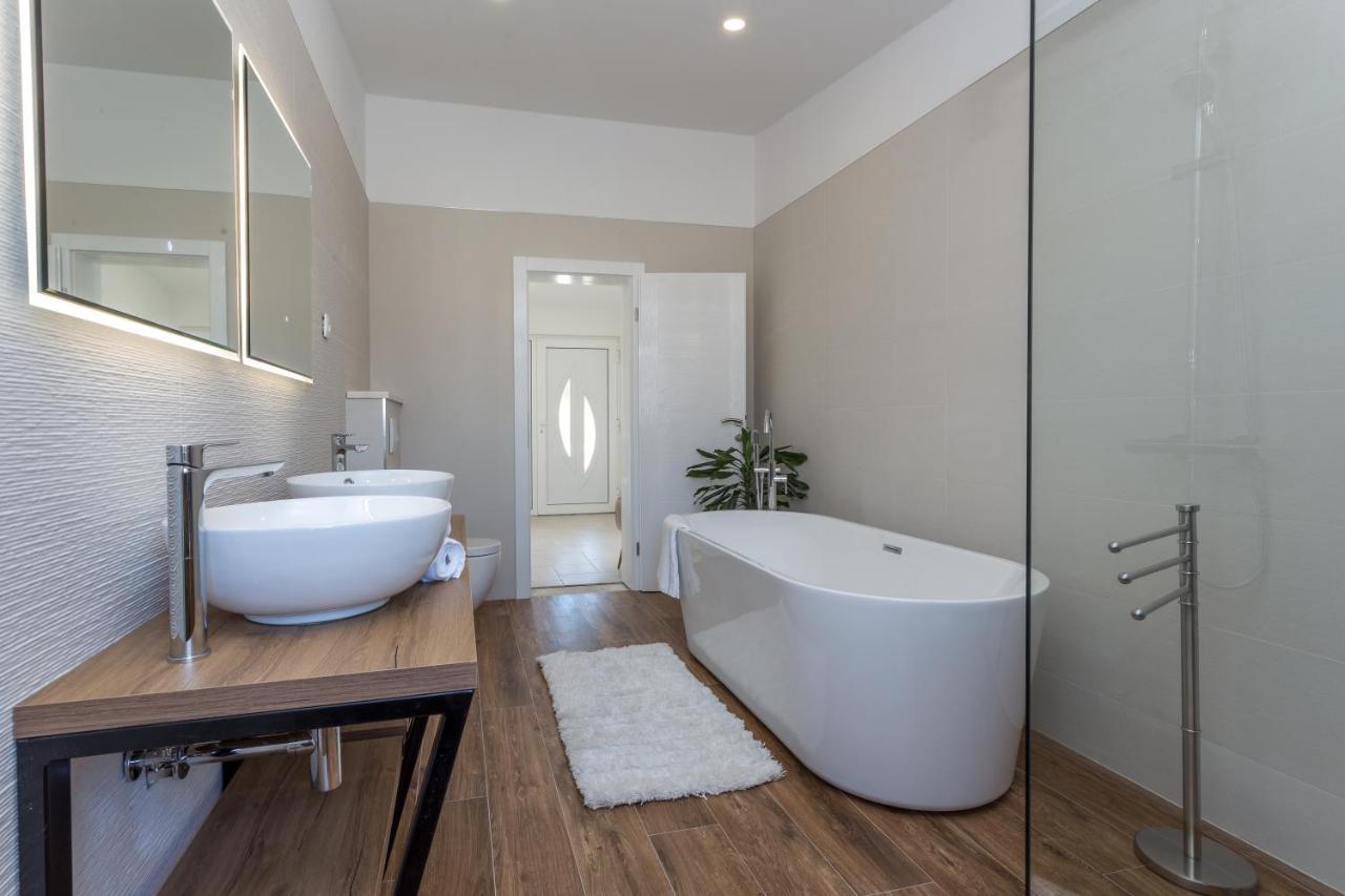 Appartamento Golden View Penthouse Hvar Town Esterno foto
