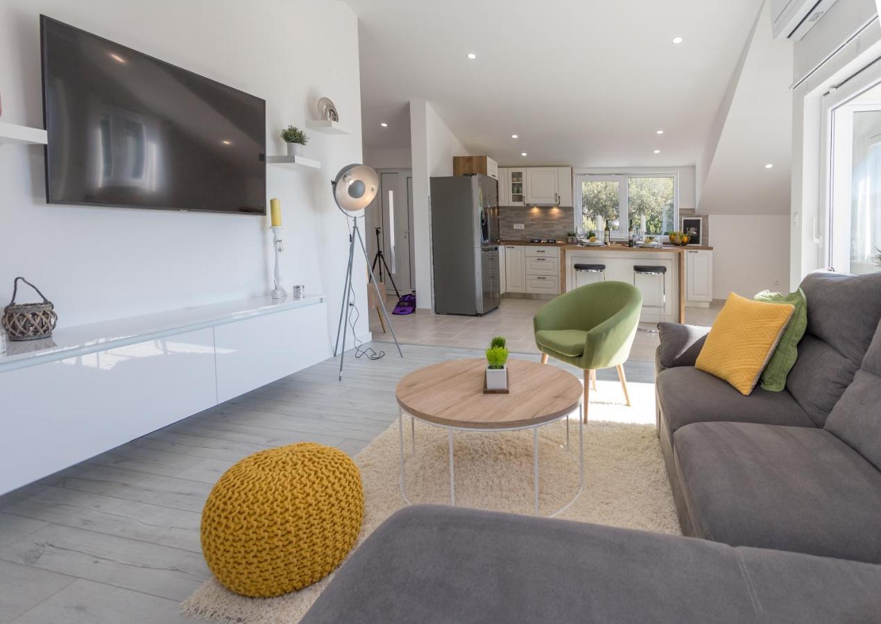 Appartamento Golden View Penthouse Hvar Town Esterno foto